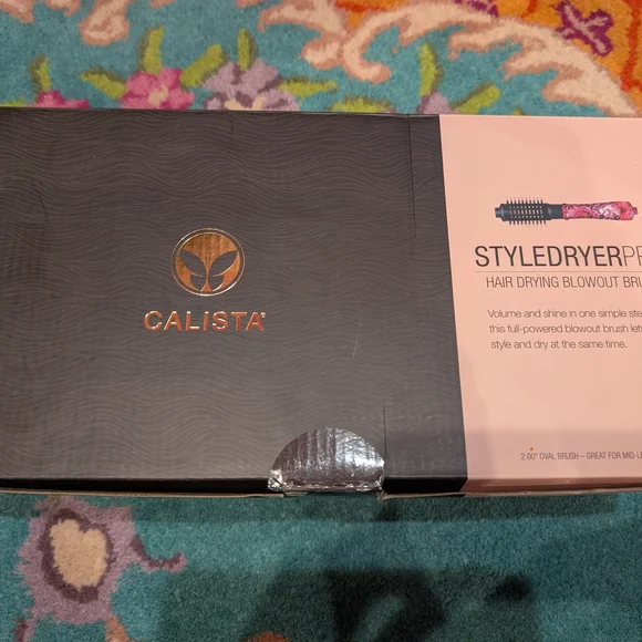 Calista Hair Drying Blowout Brush - Picture 1 of 7